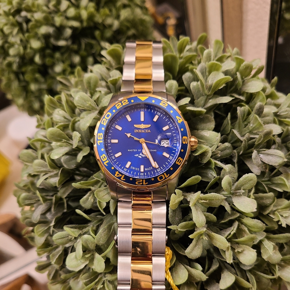 New - Men's Invicta Watch